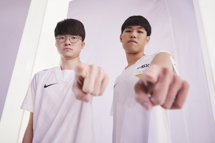 下了暂停键 下了暂停键