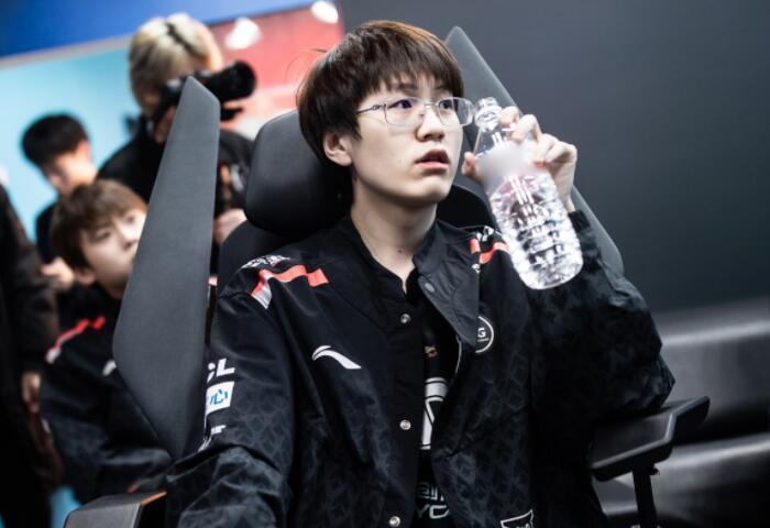 之无愧的头 之无愧的头