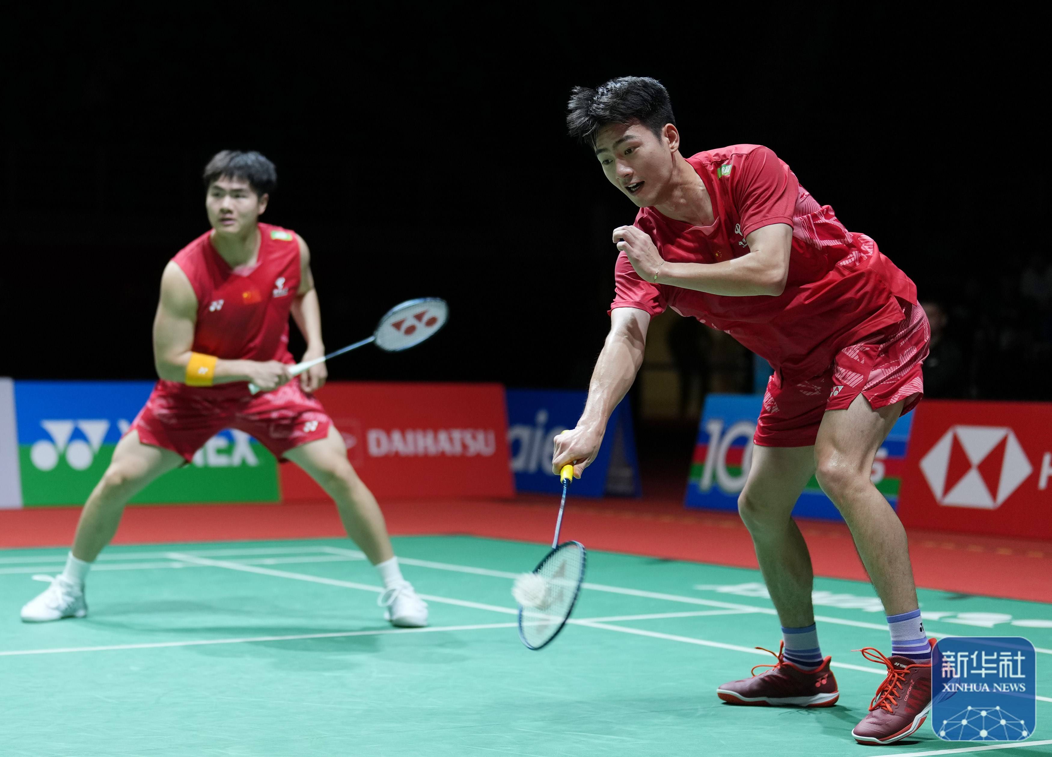 且以可操作 且以可操作