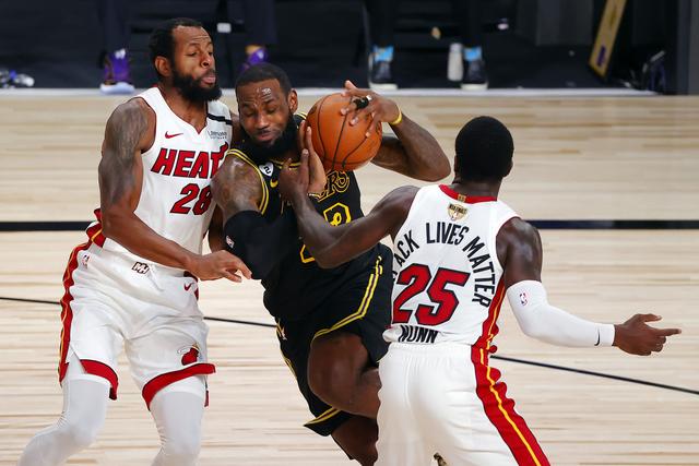 种场地踢 种场地踢